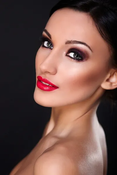 Sexy Caucasian young woman model with red lips — Stock Photo, Image