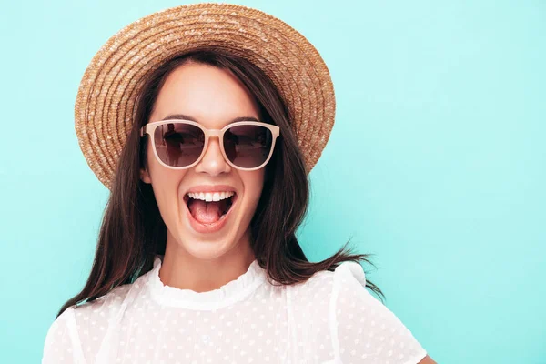 Gros Plan Portrait Jeune Belle Femme Souriante Dans Robe Été — Photo