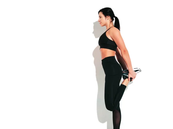 Fitnesz Magabiztos Portréja Fekete Sportruhában Szexi Fiatal Gyönyörű Modell Tökéletes — Stock Fotó