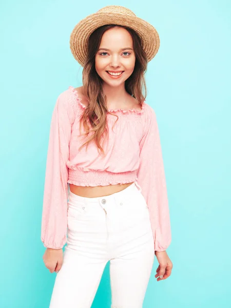 Young Beautiful Smiling Female Trendy Summer Clothes Carefree Woman Posing — Stockfoto