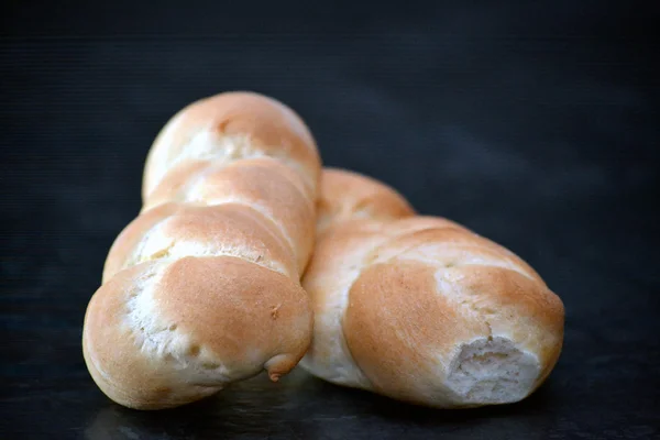 Kahvaltıda ekmek ve snack