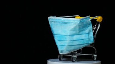 Tramvay maskesi koyu arkaplan görüntüleri 