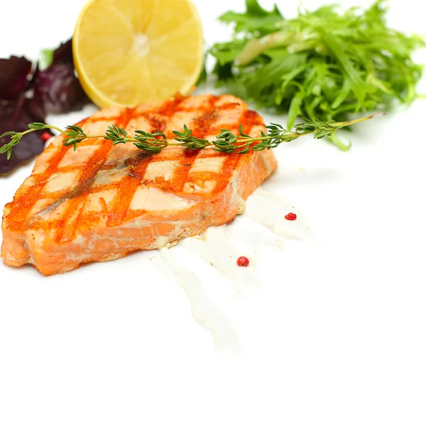 Zalm - gegrilde biefstuk met rozemarijn — Stockfoto