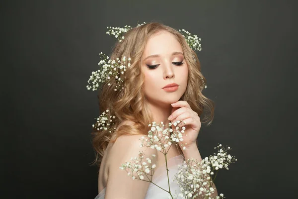 Modelo Moda Perfecta Mujer Con Hermoso Peinado Baile Graduación Novia —  Fotos de Stock