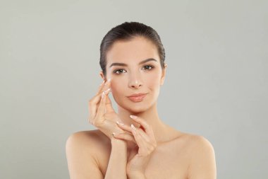 Doğal Güzellik Portresi. Güzel Spa Kadını