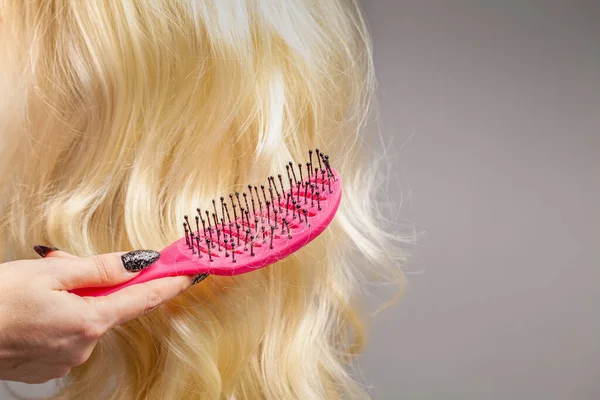 Comb Suffering Hairloss Closeup — Stock Photo, Image