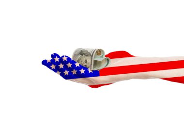 Bize 100 dolar kalbinde Not el izole üzerinde beyaz arka plan. Mevduat faiz, kredi, hediye ve ticari para yatırım kar kavramı. 