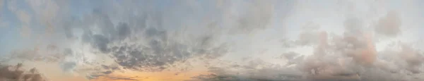Небо Заходу Сонця Панорамний Пейзажний Фон Жовтим Сонячним Світлом Небом — стокове фото