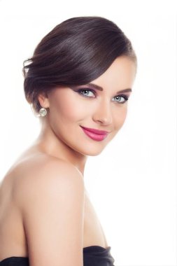 Gülümseyen kadın. Göz kamaştırıcı bir kadın portresi.