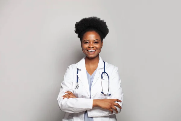 Portrait Young Cheerful Woman Doctor Happy Positive Smile Standing Arms — Stock Photo, Image