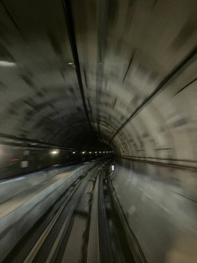 İstanbul, Türkiye 'de bulanık metro tüneli