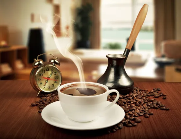 Coffee cup and alarm clock — Stock Photo, Image