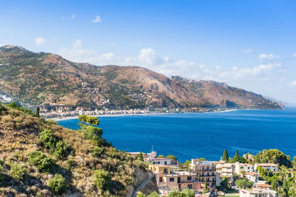 Taormina, Sicilya, harika manzarasını seaside.