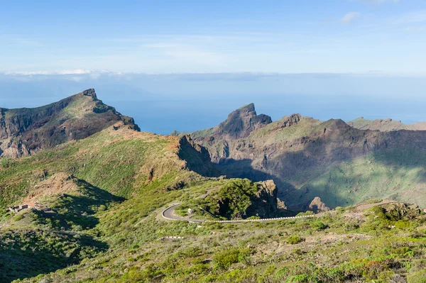 Paesaggio montano sull'isola di Tenerife, Spagna — Foto Stock