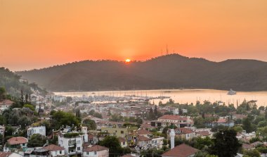 fethiye gün batımında