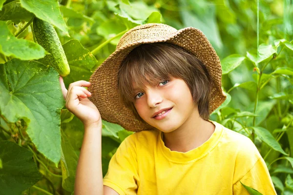 Giovane agricoltore — Foto Stock