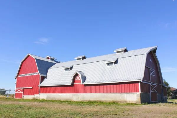 Big Red Barn — Stock Photo, Image