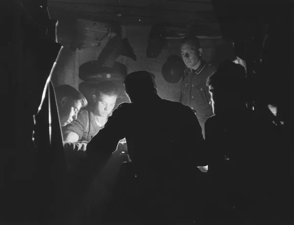 Soldats allemands dans leur Bunker en 1939 — Photo
