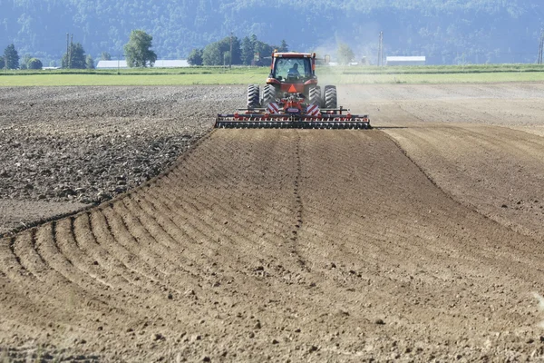 Ploughing the Farm Acreage — Stock Photo, Image