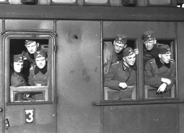 German Soldiers on a Train — Stock Photo, Image