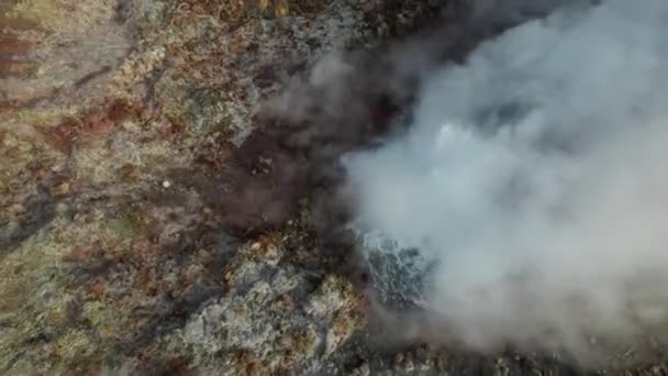 Беспилотный полет стейка из горячего источника — стоковое видео