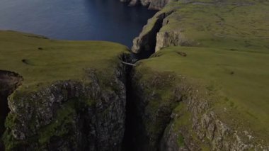 Kıyı şeridinde İHA Uçuşu