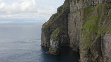 Asmundarstakkur Deniz Yığını 'na doğru İHA