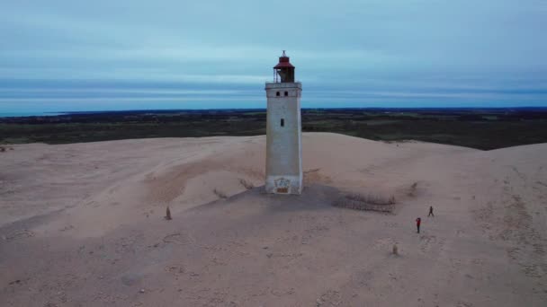 Rubjerg üzerinde İHA Knude Deniz Feneri — Stok video