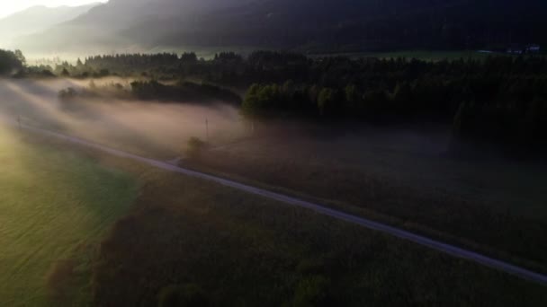 Drone over Ethereal Misty táj Zell Am See, — Stock videók
