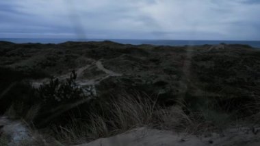 Karanlık çöktüğünde Yatay Olarak Manzaran