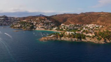 Kaptan De Creus 'un Kıyı şeridinde İHA