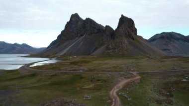 Yollu ve Estrahorn Dağlı İnsansız Hava Aracı