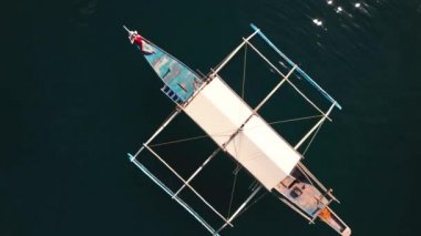 İHA Yükselen Kadın Avara Gemisinde Güneşleniyor