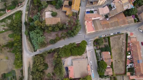 Lot dronem nad Castello D 'Empuries Town — Wideo stockowe