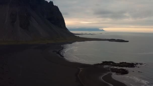 Drone Above Black Sand Beach With Vestrahorn Mountain — ストック動画