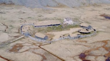 Hofn 'un Manzarasında Viking Köyü Filmi Üzerine İHA