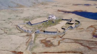 Hofn 'un Manzarasında Viking Köyü Filmi Üzerine İHA
