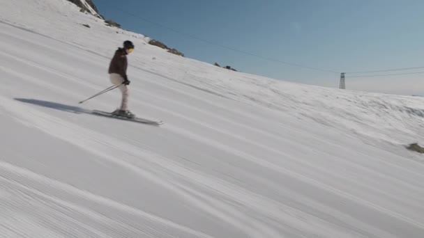 Woman Skiing Downhill Slope — Stock Video