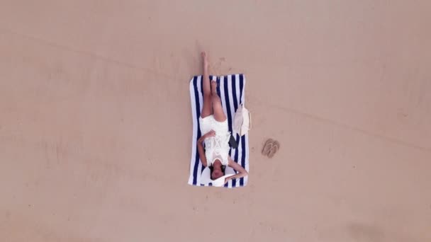 Drone Fromwoman Lying On Beach Towel On Nacpan Beach — Wideo stockowe