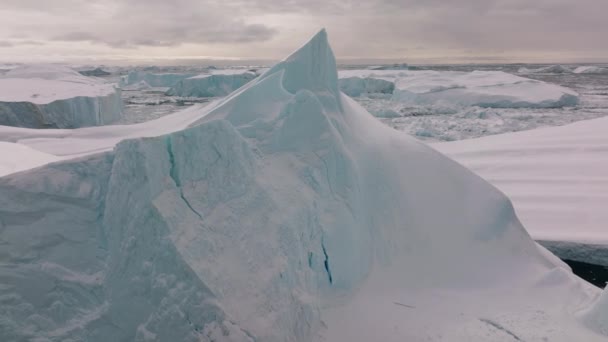 Полет Широком Беспилотнике Дуга Над Ледником Илулиссат Айсфьорд Объект Всемирного — стоковое видео