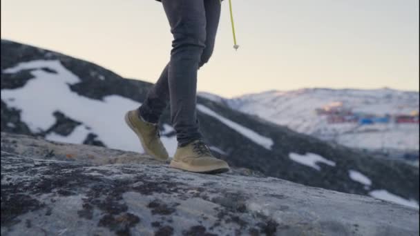 Low Section Tracking Slow Motion Shot Man Sneakers Walking Rocks — Stock Video