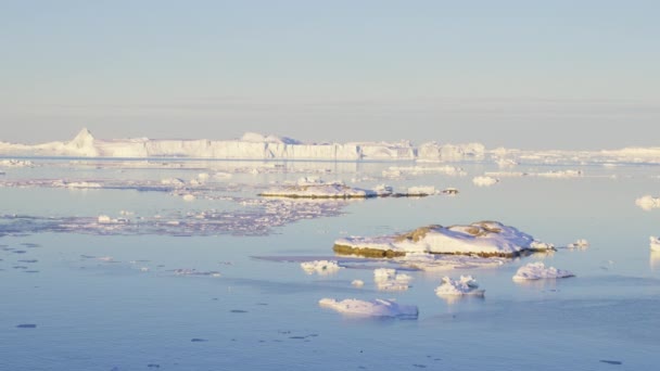 Zoom Large Sur Glace Ensoleillée Mer Ilulissat Icefjord Groenland — Video