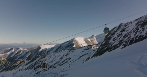 Tiro Estático Largo Inverno Carros Cabo Montanha Kitzsteinhorn Gama Alta — Vídeo de Stock