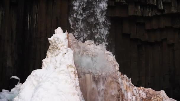 Svartifoss Şelalesi Bazalt Lav Sütunları Destansı Manzarası Vatnajokull Ulusal Parkı — Stok video