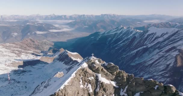 Wide Drone Flight Winter Kitzsteinhorn Mountain Peak Cross High Tauern — стокове відео