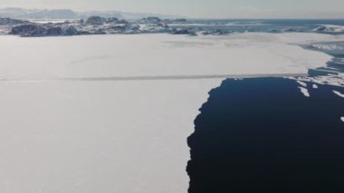 Sisimiut, Qeqata Belediyesi, Grönland 'dan Buzdan ve Mavi Deniz' den geniş insansız hava aracı uçuşu