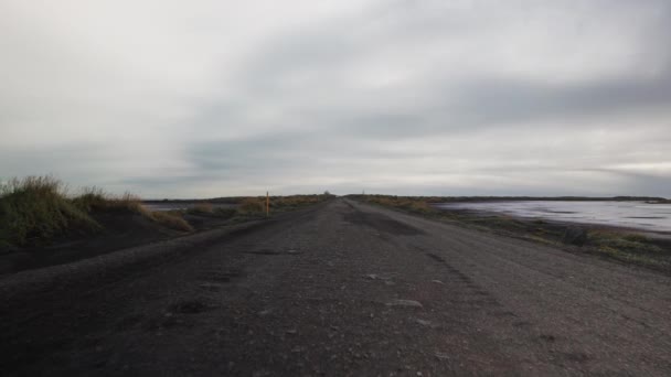 View Moving Car Mud Dirt Road River Iceland Overcast Day — Vídeo de Stock