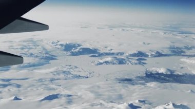 Kar ve buzla kaplı Grönland 'dan Geniş Açılı Görüntü