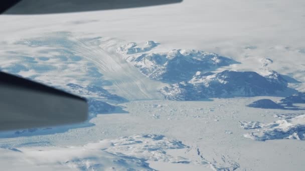 Wide High Angle View Plane Shot Snow Ice Covered Greenland — Stockvideo