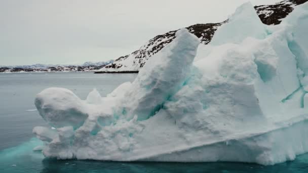 Wide Tracking Slow Motion Shot Blue Ice Sea Coast Greenland — Stock Video